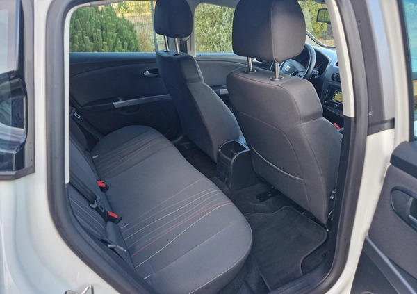 Seat Leon cena 22800 przebieg: 206380, rok produkcji 2012 z Płock małe 277